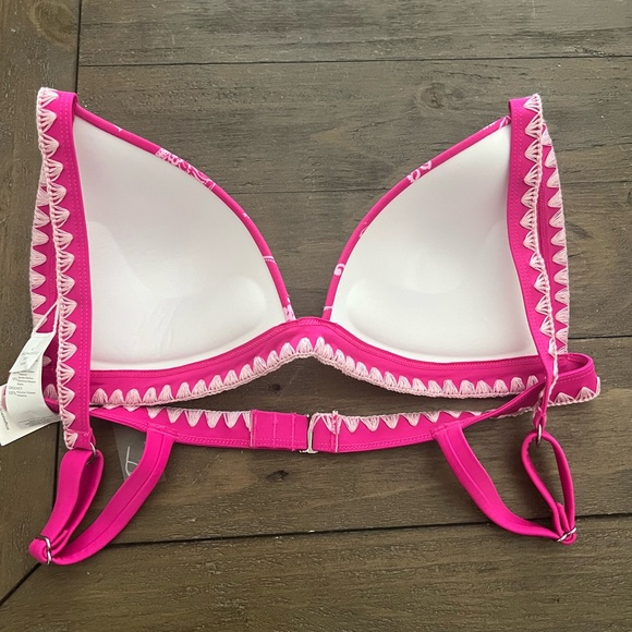 ✨NWT✨Cupshe Pink Bikini with Floral Design - Picture 4 of 8